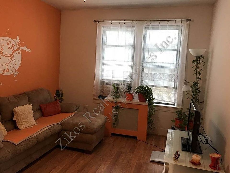 1st image of 2318 36th St APT 6