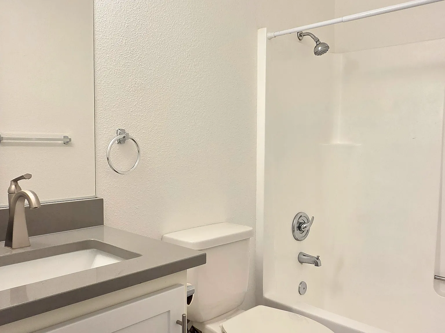 1 bed, 624 sqft, $1,300 — Photo 4