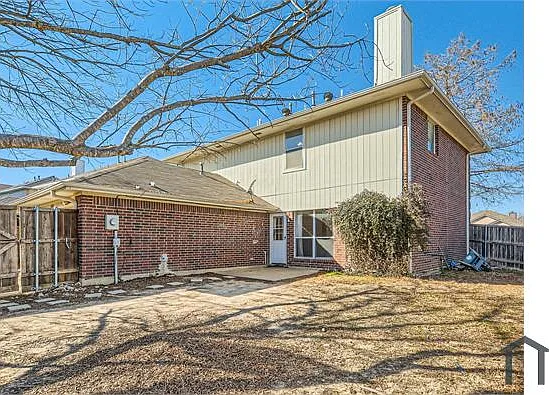 2420 Waterloo Ln — Photo 36