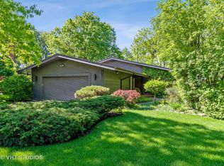 1933 Clavey Rd, Highland Park, IL 60035