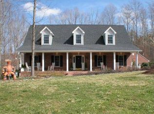 2817 Timber Trail Dr, Sandy Hook, VA 23153