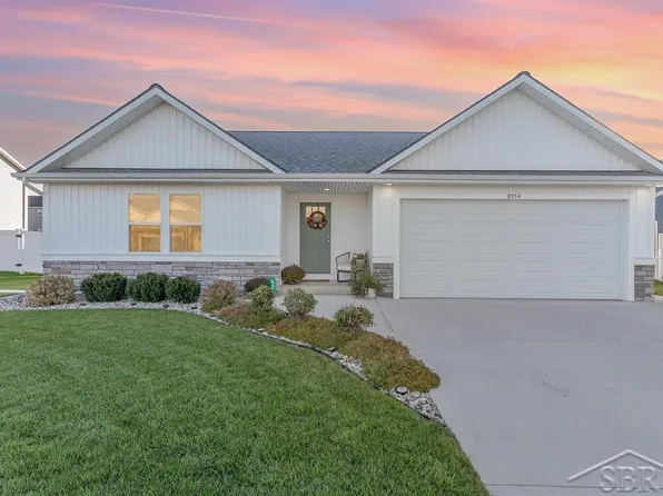 8554 Oakhill Dr, Freeland, MI 48623