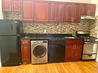 139 E 13th St APT 1B, New York, NY 10003