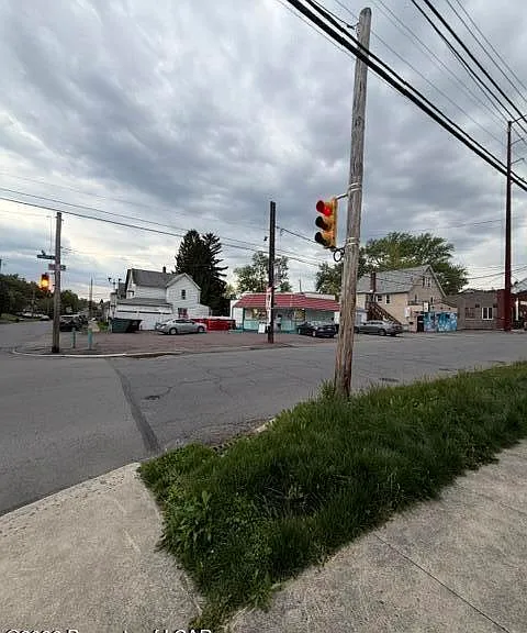 111 W Grove St #2 — Photo 7