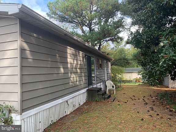 3rd image of 32 Carriage Ln #18540