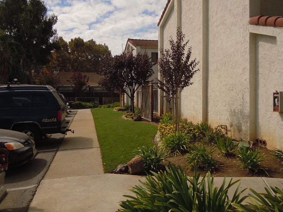 1st image of 220 Berry Ct APT 19