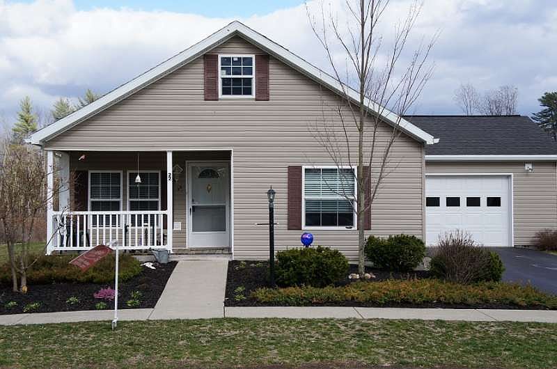 1st image of 22 Jacob Dr