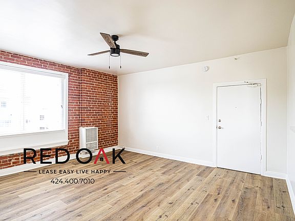 4th image of 510 N Harvard Blvd #406