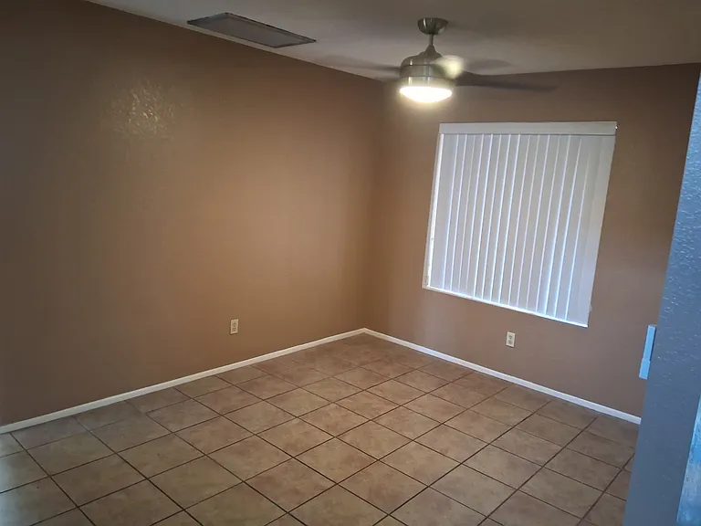 9249 N Eagle Dancer Dr — Photo 3