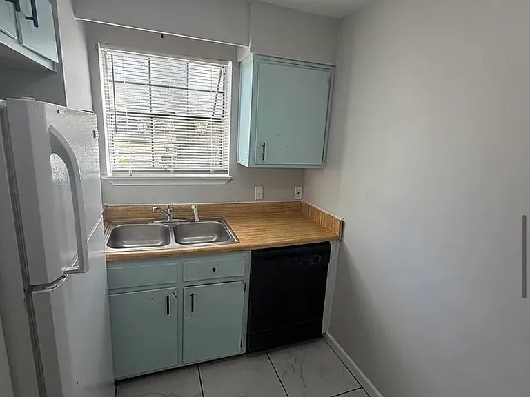 3234 Nekoma Ln — Photo 4