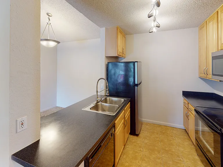 Altamira Place Apartment Homes — Photo 140