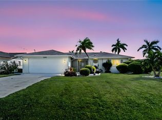 2030 SE 25th Ter, Cape Coral, FL 33904