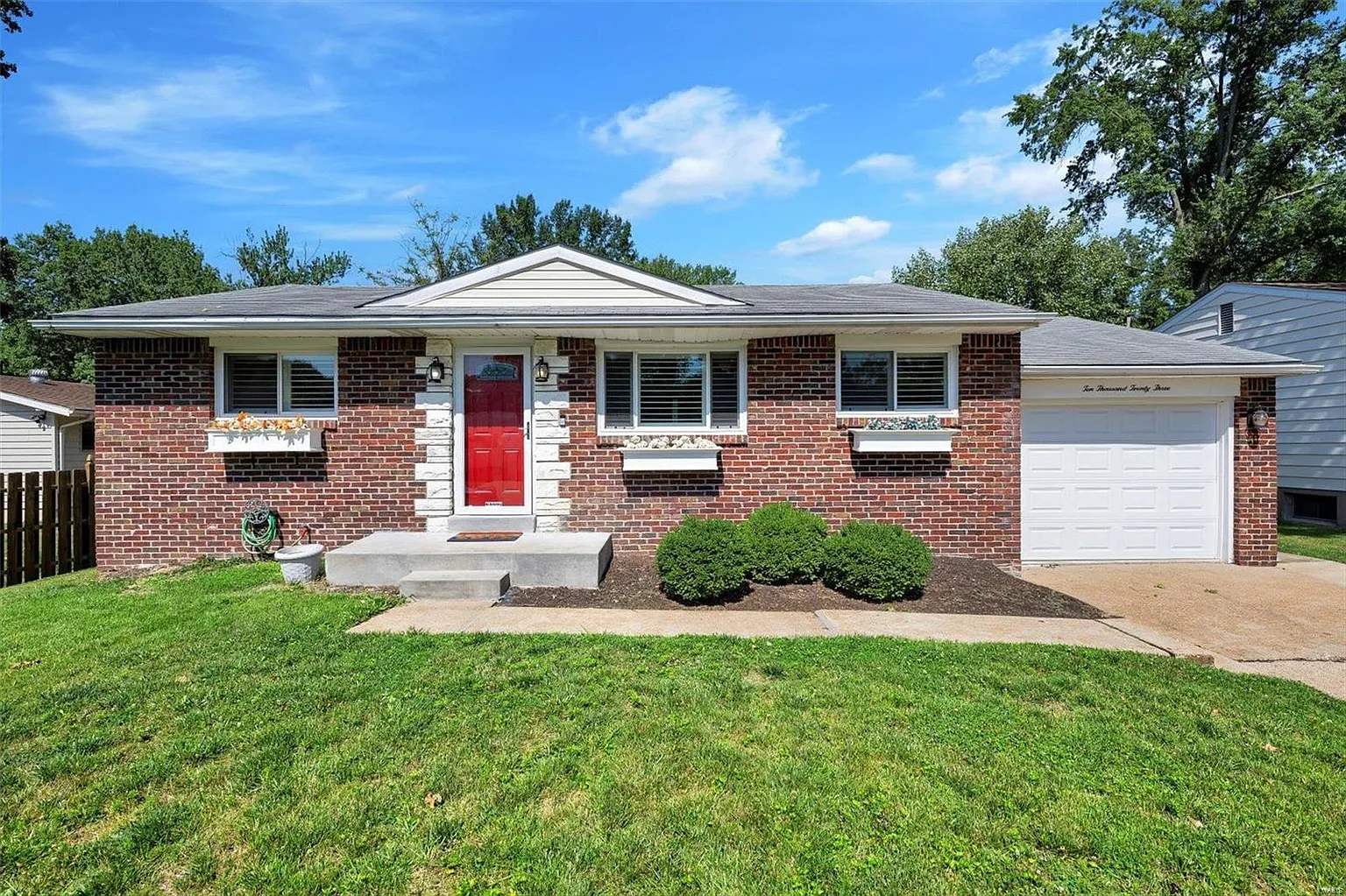 10023 Kilrush Dr photo 1