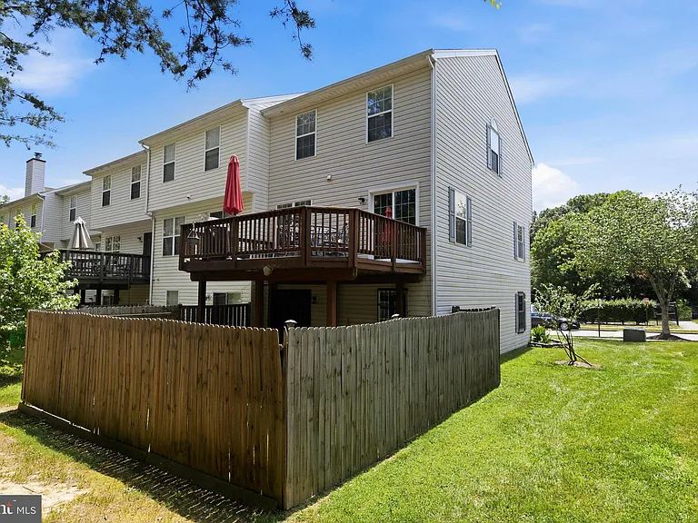1518 Deep Gorge Ct — Photo 33