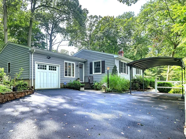 94 Stannard Avenue, Branford, CT 06405