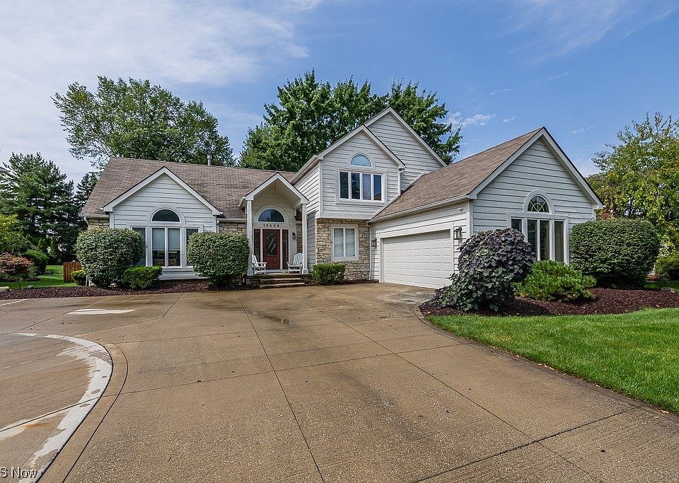 1st image of 19589 Stoughton Dr