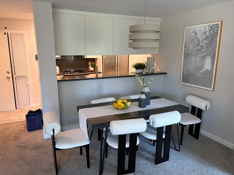 1271 Poplar Ave #406 — Photo 8
