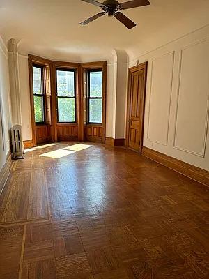 Rented by Array Property Group LLC  | media 2