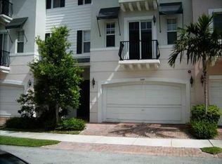 504 NW 39th Cir, Boca Raton, FL 33431