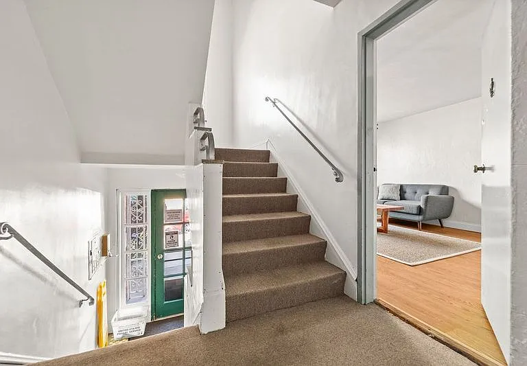 5552 Covode St #6 — Photo 7