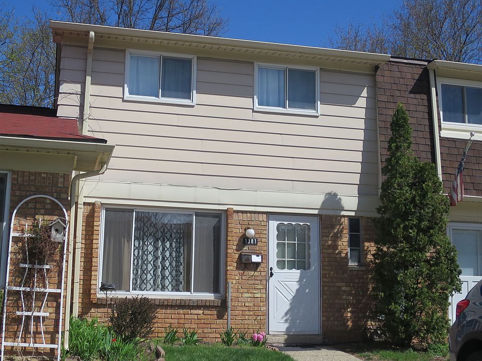 1381 Laurel Valley