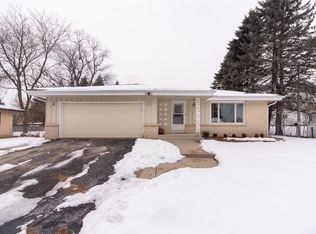 8067 N 100th St, Milwaukee, WI 53224