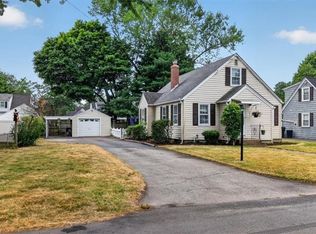 130 Vaughn Ave, Warwick, RI 02886