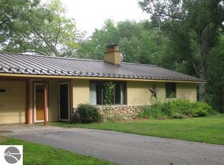 1254 N Plank Rd, Tawas City, MI 48763