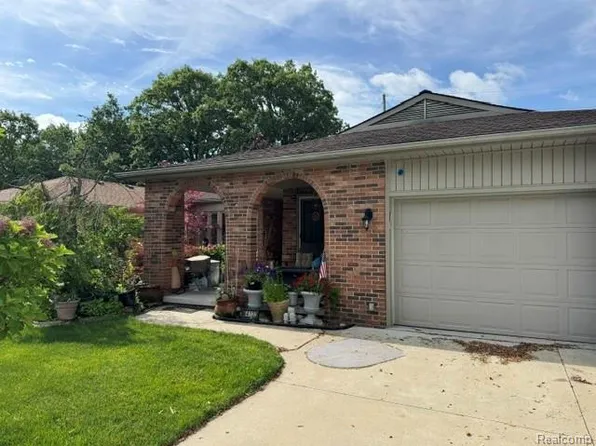 44131 Westminister Way, Canton, MI 48187