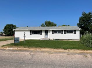 1521 Park St, Imperial, NE 69033