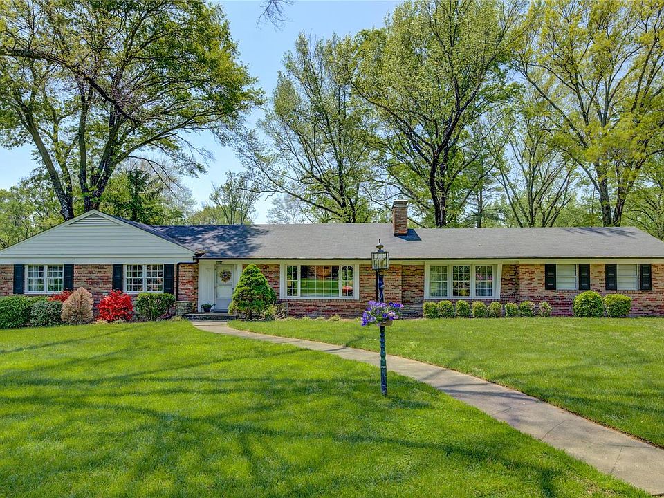 24 Woodcrest Dr, Saint Louis, MO 63124 Zillow