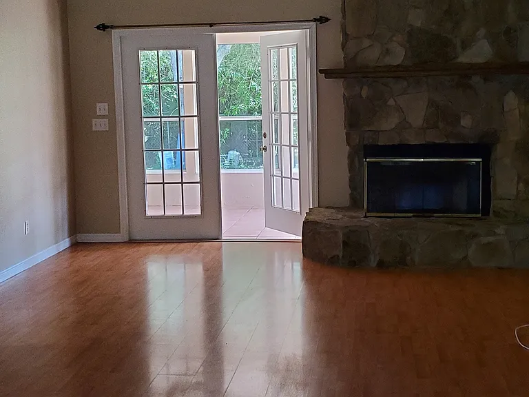 805 Bradley St — Photo 8