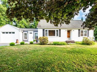 5 Patton Rd, Troy, NY 12180