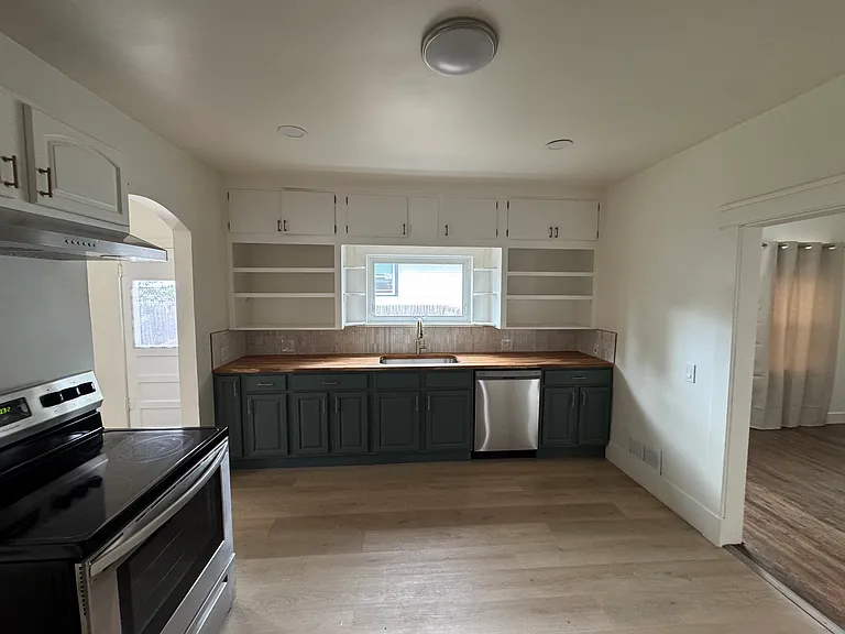 4312 Benton St — Photo 18