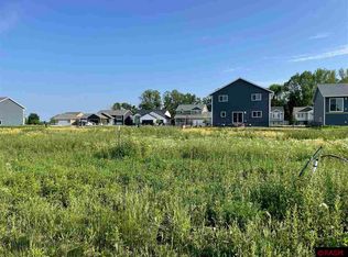 2017 Aster Ln, Mankato, MN 56001