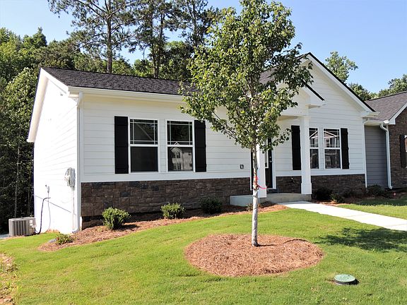 2nd image of 6060 Garden Cir
