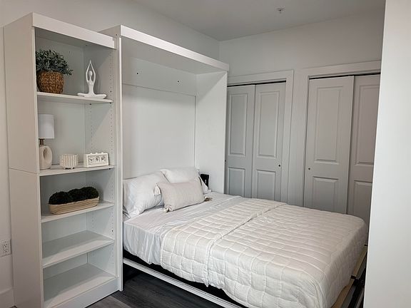 4th image of 100 Washington Ave #524
