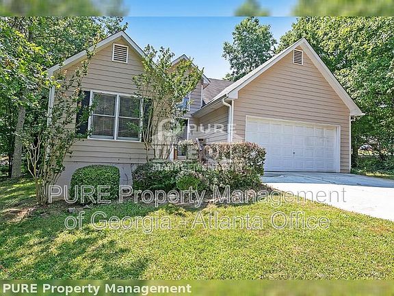 3rd image of 52 E Boxwood Dr SE