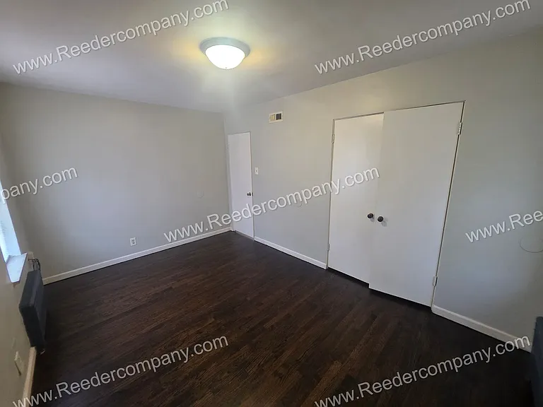1102 Beacon Street — Photo 6