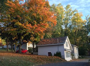 1261 State Highway 7 APT 9, Troy, NY 12180