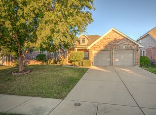 4524 Friars Ln, Grand Prairie, TX 75052