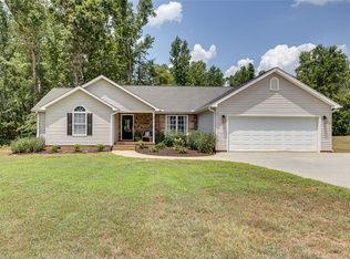 108 Toliver Ln, Anderson, SC 29626