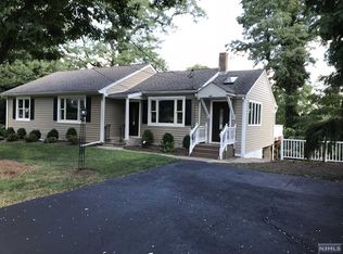 448 Louisa Ave, Wyckoff, NJ 07481
