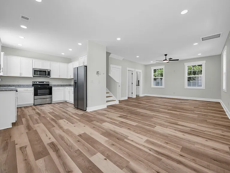 1156 Olympia Ave #1 — Photo 29