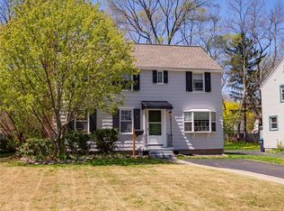 75 Mayfair Dr, Rochester, NY 14617