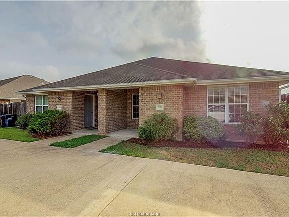 2nd image of 3759 Oldenburg Ln