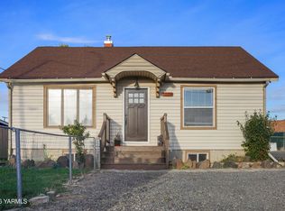 1504 S 18th St, Yakima, WA 98901