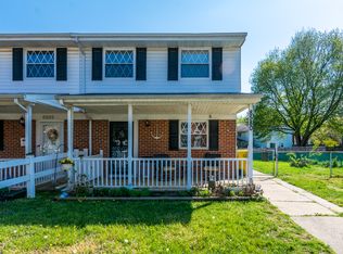 8580 Neptune Dr, Pasadena, MD 21122