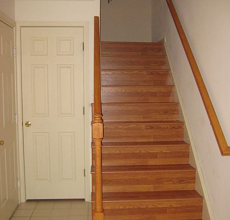 TILED ENTRY WAY WITH CLOSET