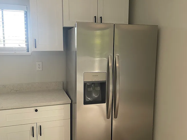 2546 Granada Ave #C — Photo 5